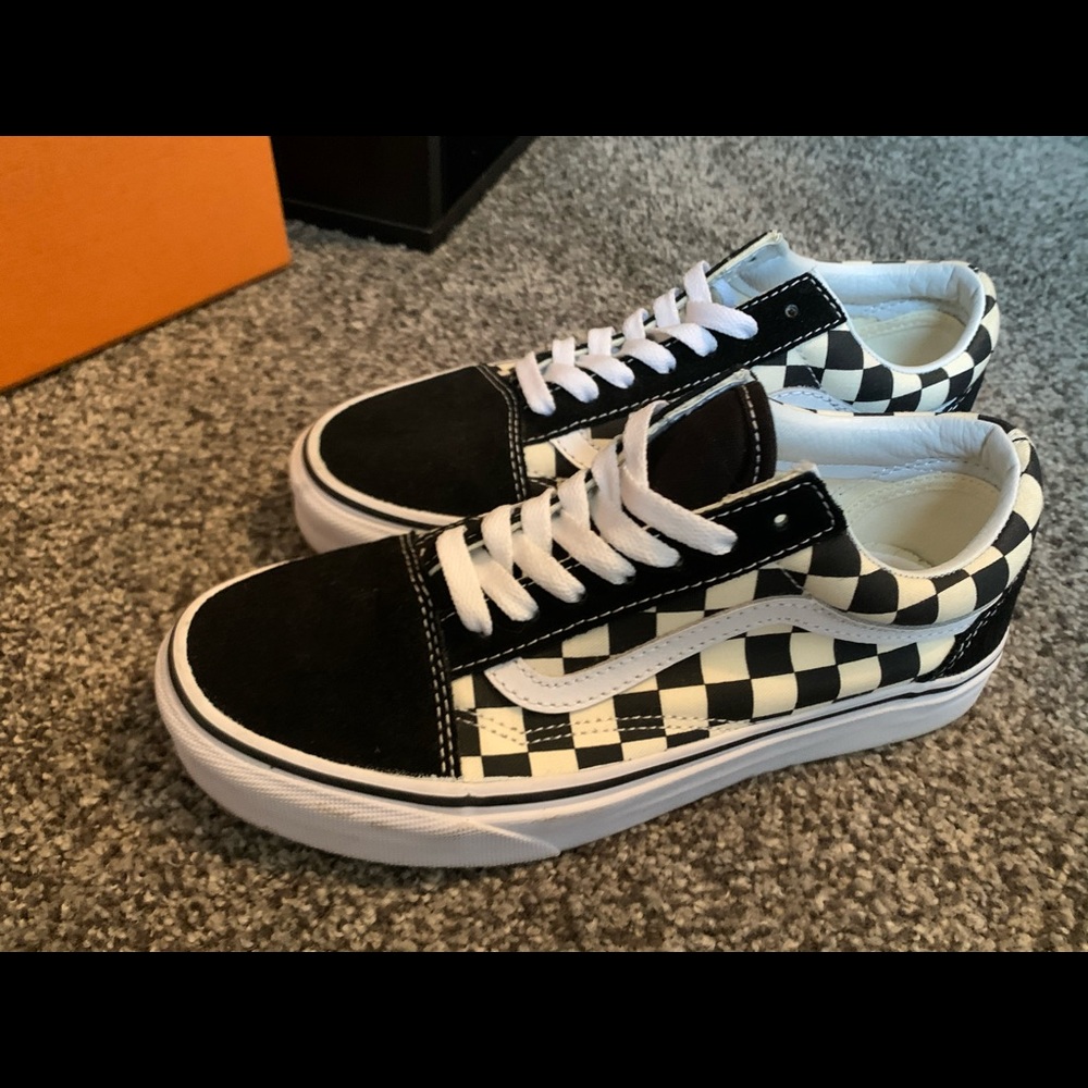 Checker board old skool vans
